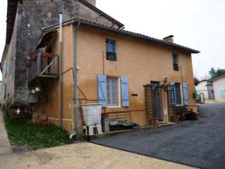Lovely 2 bedroom renovated village house