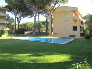 Duplex apartment in front of golf..