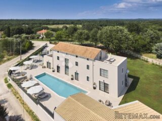 Poreč, luksuzna vila s bazenom, 5 spavaćih soba, pogled mor