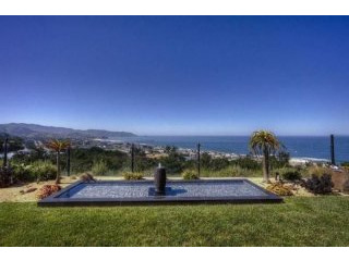 BREATHTAKING OCEAN VIEWS !