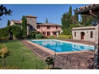 Wonderful Property With Vineyard Near..