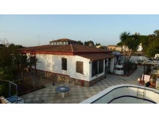 Finca Farm - Country house with three..