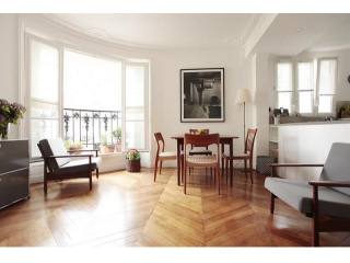 2 bedroom Property For Sale: 18th Paris..