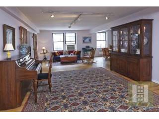 4 bedroom Apartment For Sale: 30 EAST..