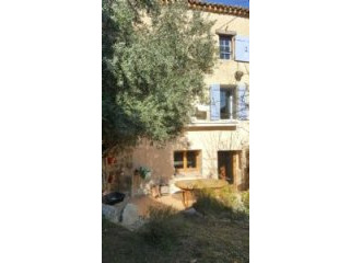Jolie maison de village en pierres avec..
