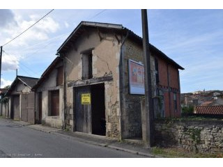 Town Centre Garage in Ruffec.
