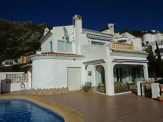 Villa in Benichembla