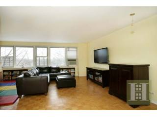 2 bedroom Apartment For Sale: 4555..