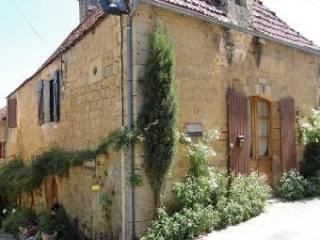 Close To Sarlat And All Local..