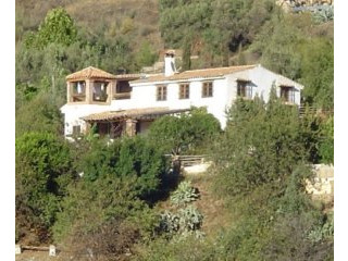 4 bedroom, 2 bathroom Finca/Country..