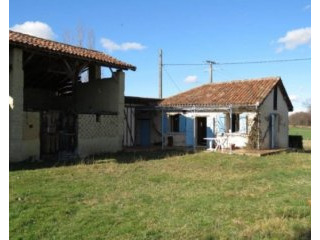 Idyllically set restored cottage with..