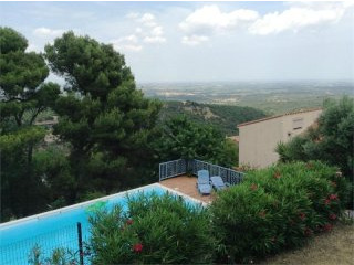 Lovely Villa With Pool And Views, Llauro
