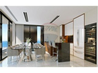 Condo/Apartment - For Sale -..