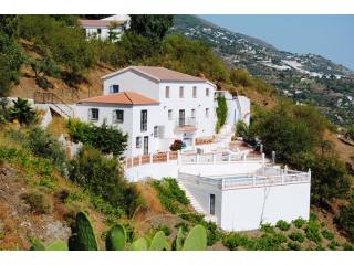 Villa for Sale in Canillas De Albaida..