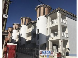 2 bedroom, 1 bathroom Apartment, (build..