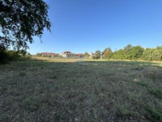 Istra, okolica, lijepo zemljište pred urbanizaciijom