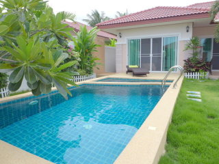 Huai Yai: New 3 bedroom pool villa in..