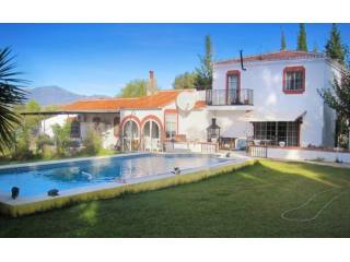 4 bed Apartment in COIN