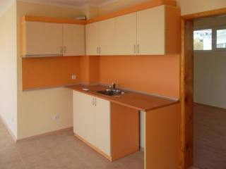 2 bedroom apartment, newly built, sea..