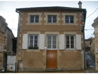 Big house to update in historical area..