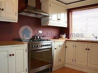Bungalow - NEWLY REFURBISHED STUDENT..