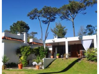 3 Bedroom House - For Rent - Pinares