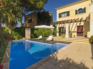 Nice Semi-Detached House In A Quiet..