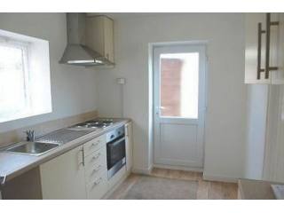 1 Bed Flat/Apartment To Let in..