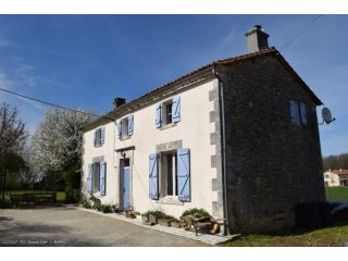 Attractive 4 Bedroom Country House On..