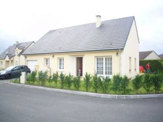 House in Perfect Condition with Fitted..