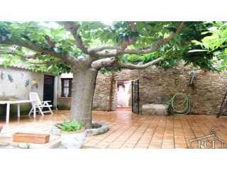Stone house, Foixa.