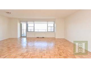1 bedroom Apartment For Sale: 2500..