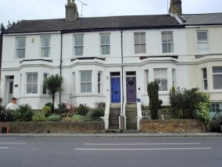 - Kent - For Sale