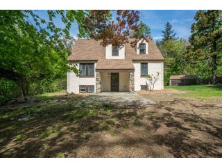 2 bedroom House For Sale: 44 Briar Lane..