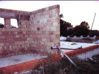 ISTRA PULA PEROJ:GRAĐEVINSKO ZEMLJIŠTE SA DOZVOLOM