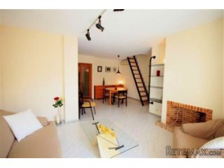 114m2 Duplex in the center of Puerto Pollensa. Consists in..