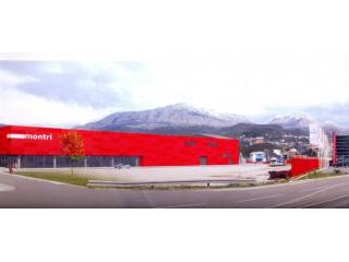 Commercial Building in Igalo