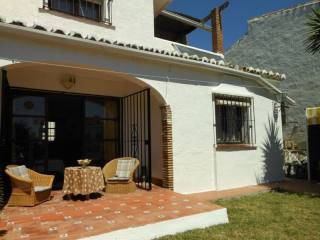 2 Bed Villa for sale in Calahonda