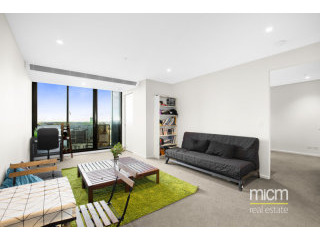 Breathtaking 39th Floor Views!