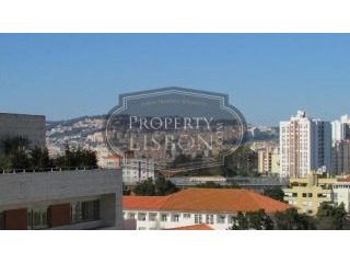 T2 Lisbon Apartment for Sale, Lumiar