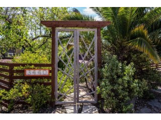 3 bedroom House For Sale: 3440 Manzana..