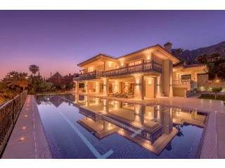 Villa With Spectacular Sea Views