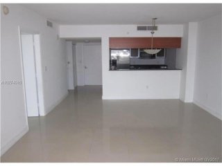 1 bedroom Flat For Sale: 1800 N..