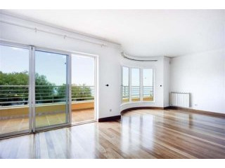 3 bedroom Apartment For Sale: Oeiras
