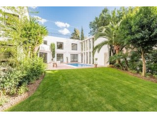 4 Bedrooms - Villa - Malaga - For Sale
