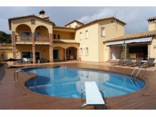 5 Bedrooms - House - Girona - For Sale