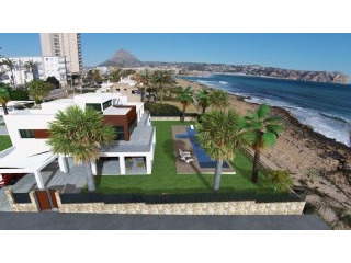 Spectacular front line property in Javea