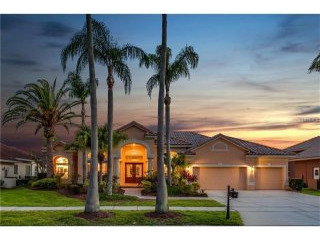 4 bedroom Property For Sale: 10203..