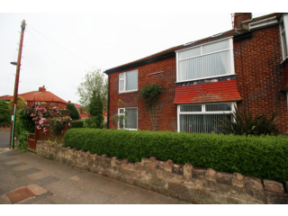 4 bedroom, Flat house for sale
