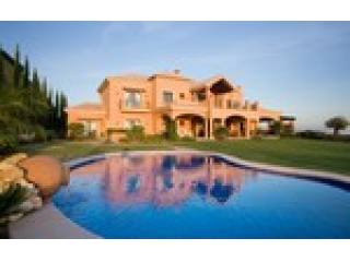 5 Bedrooms - Villa - Malaga - For Sale